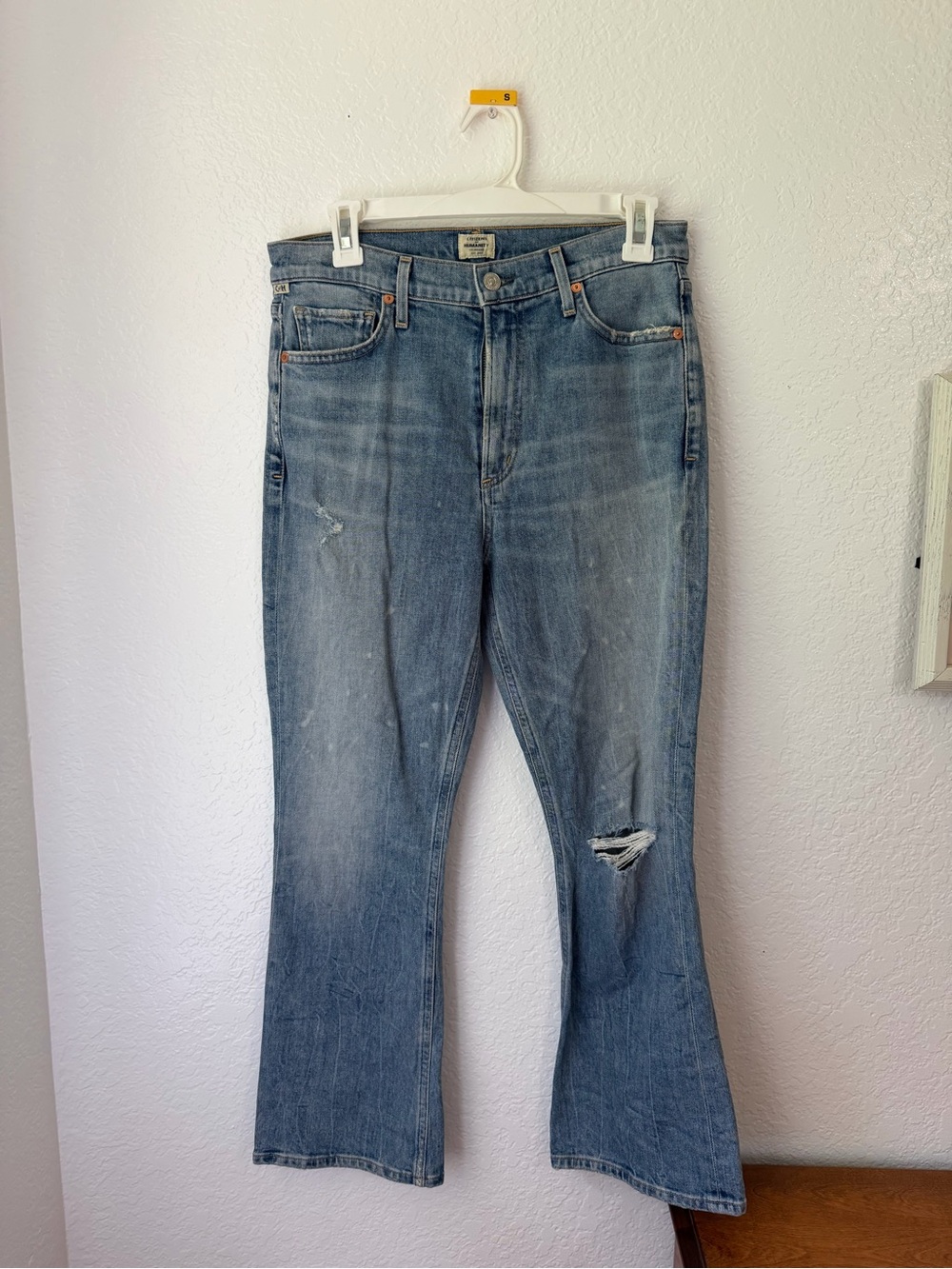 Citizens Of Humanity Demy Light Blue Distressed Cropped Flare Jeans 28